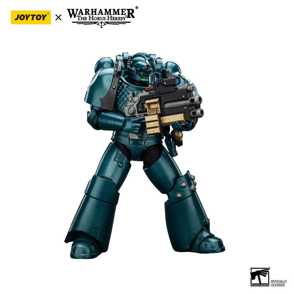 JoyToy WH40K - Alpha Legion Headhunter With Banestrike Combi-Bolter And Power Dagger - Image 2
