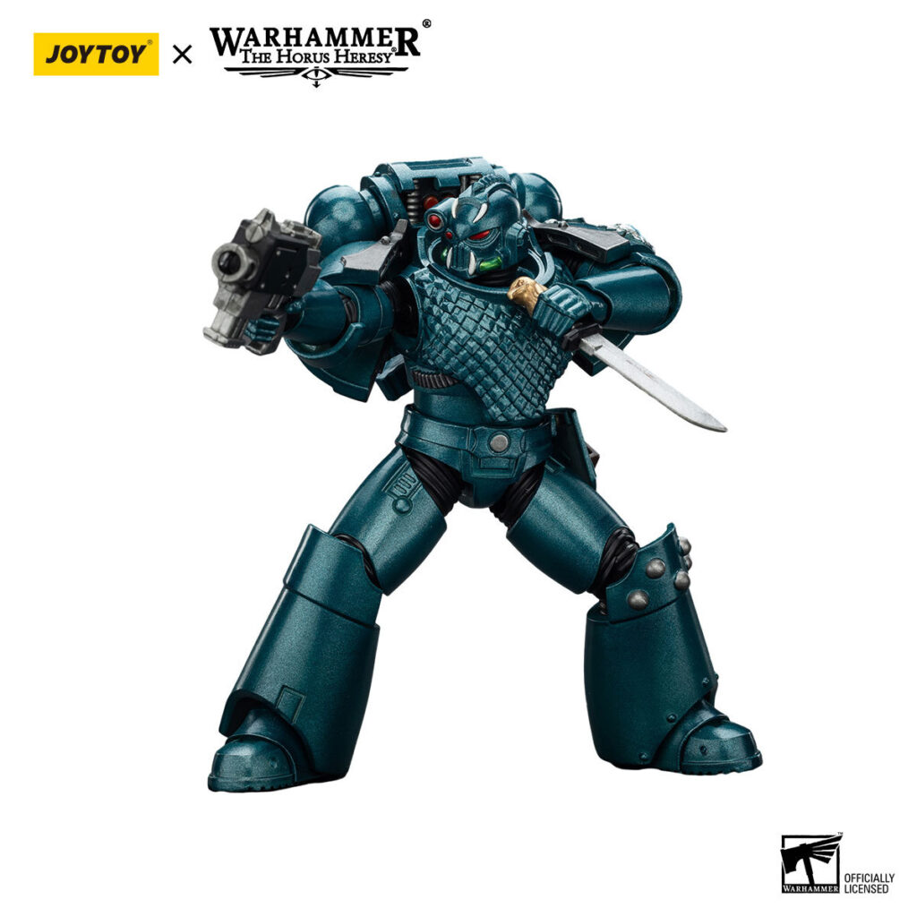 JoyToy WH40K - Alpha Legion Headhunter With Banestrike Combi-Bolter And Power Dagger - Image 3