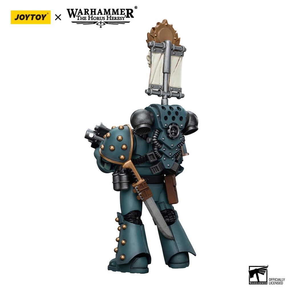 JoyToy WH40K - Sons of Horus MKIV Tactical Squad Legionary with Legion Vexilla - Image 5